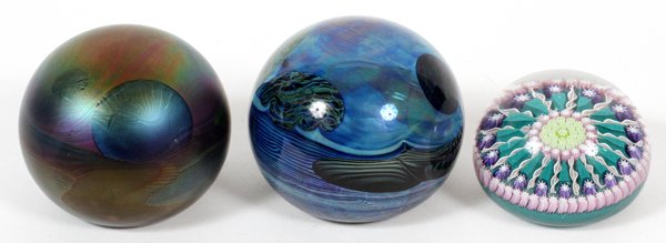 JOHN LEWIS PAPERWEIGHTS 3 PCS. (1 of 2)