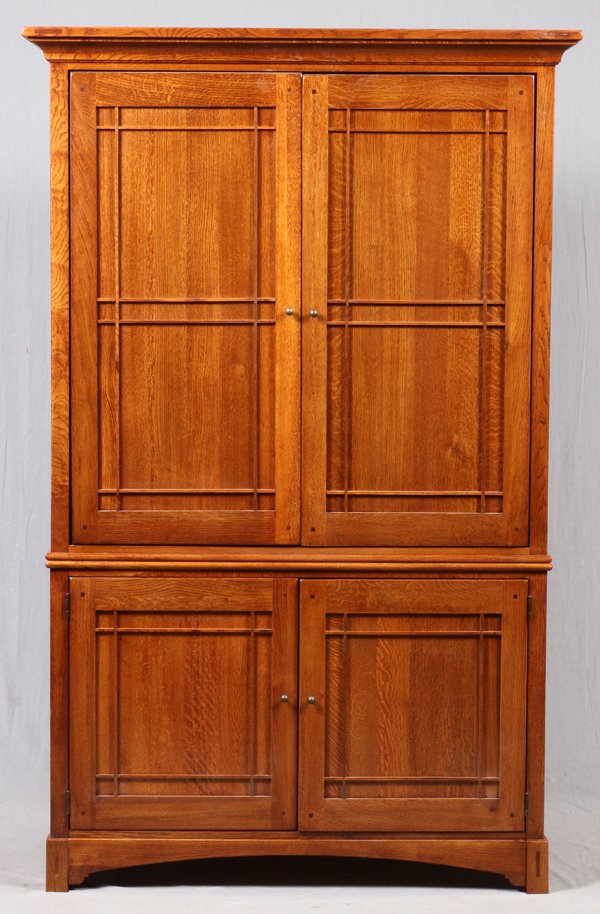 LEXINGTON DESK OAK ARMOIRE/ENTERTAINMENT UNIT (1 of 3)