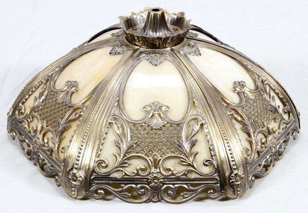 CARAMEL GLASS HANGING LAMP (1 of 2)