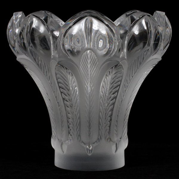 LALIQUE 'ESNA' CLEAR & FROSTED GLASS VASE (1 of 3)