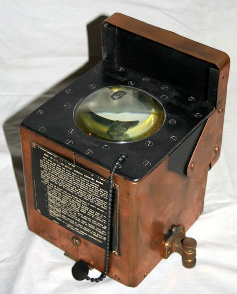 JOHN E. HAND COPPER & BRASS SHIP'S COMPASS: JOHN E. HAND & SON COPPER & BRASS SHIP'S COMPASS W/HINGED LID, C 1940, H 7", W 7", L 7":inscribed, US Maritime Comm. Model #LMC-10-D