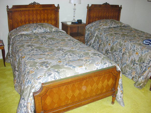 FRENCH STYLE SATINWOOD TWIN BEDS PAIR (1 of 4)