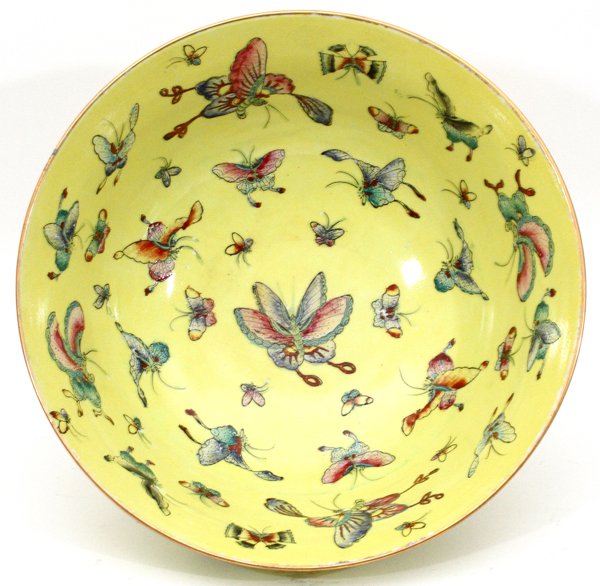 CHINESE PORCELAIN BASIN 19TH C. (1 of 3)