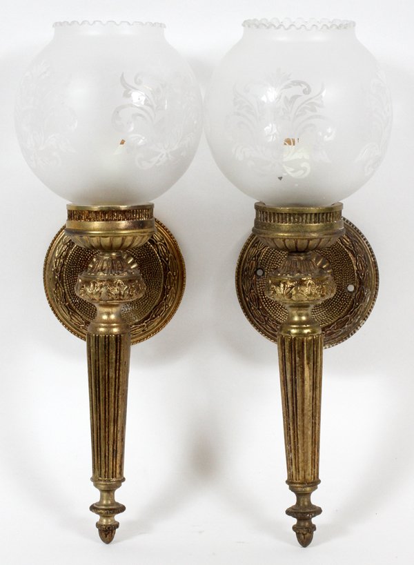 SPANISH BRASS WALL SCONCE LAMPS PAIR (1 of 2)