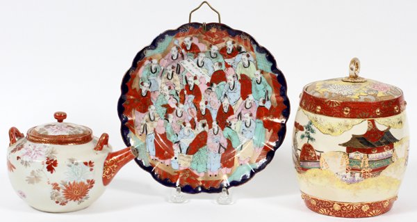 SATSUMA PLATE TEA POT BISCUIT JAR 19TH.C. (1 of 2)