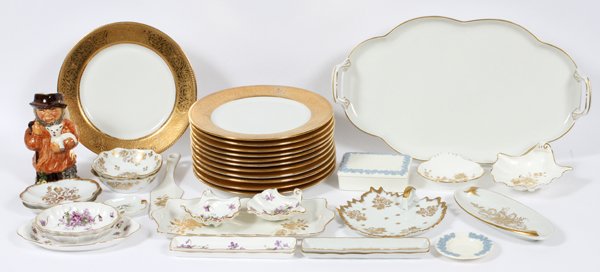 PORCELAIN TABLEWARE 36 PIECES (1 of 2)