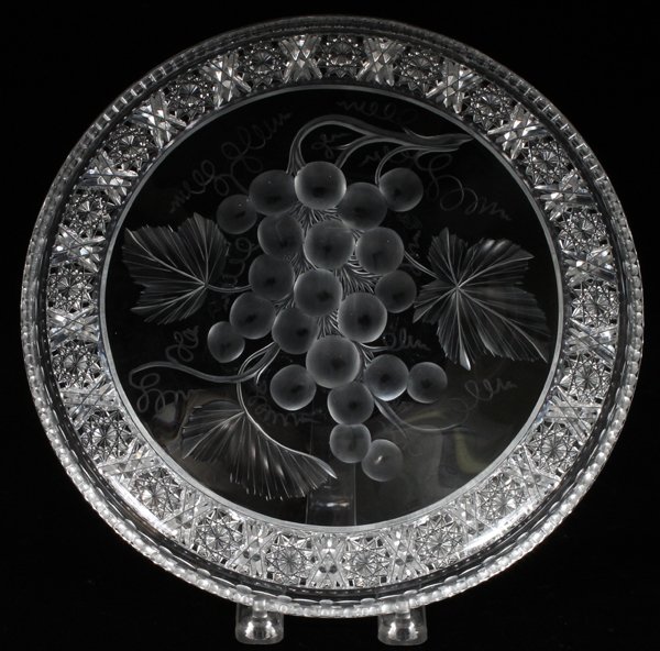 TUTHILL 'VINTAGE INTAGLIO GRAPES' TRAY (1 of 3)