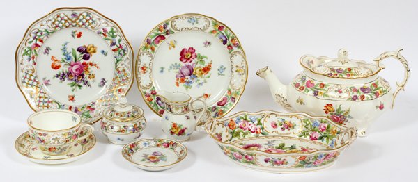 DRESDEN & STAFFORDSHIRE DISHES 15 PIECES (1 of 2)