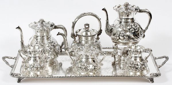WILCOX SILVERPLATE CO. TEA & COFFEE SET (1 of 3)