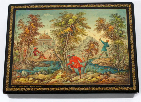RUSSIAN LACQUERED BOX (1 of 2)