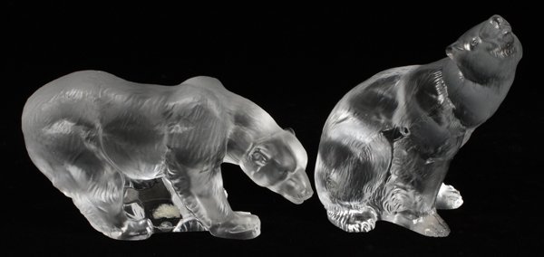 DAUM NANCY, LLADRO DESIGN, CRYSTAL BEARS, TWO: DAUM NANCY, LLADRO DESIGN, CRYSTAL BEARS, TWO:Two crystal bears H 6.5" and H 4", L 7.5". Having acid etched "Lladro" mark on the base of both.