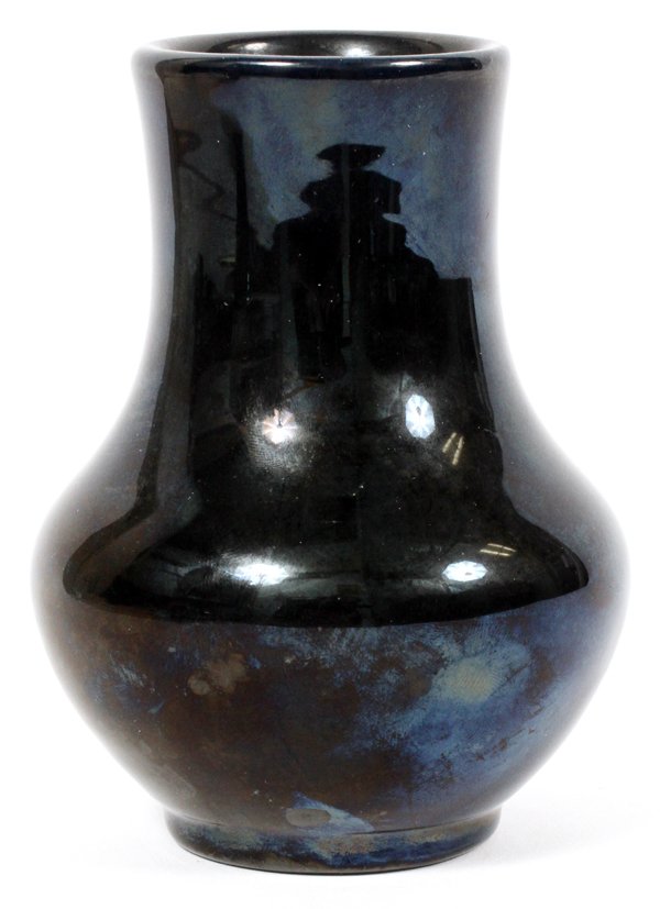 HAEGER POTTERY VASE C. 1940 (1 of 2)