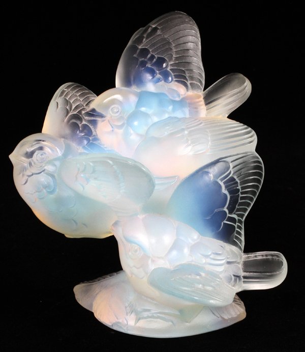 SABINO OPALESCENT GLASS FIGURE OF BIRDS (1 of 2)