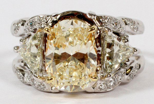 3.07 CT CANARY DIAMOND RING (1 of 2)