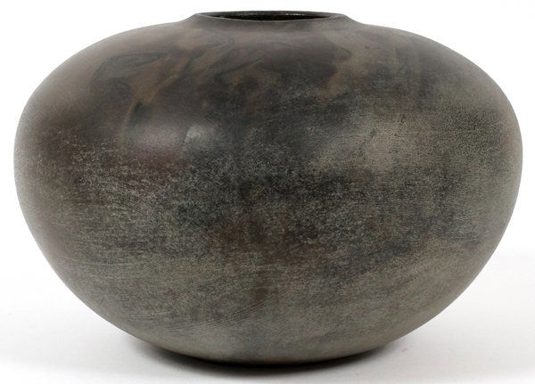 TONY EVANS RAKU POTTERY VESSEL (1 of 3)