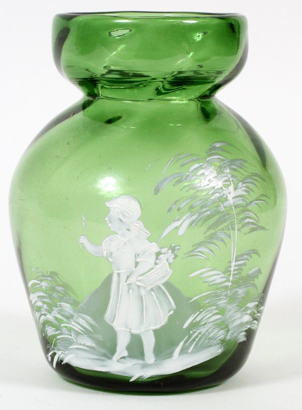 HAND BLOWN MARY GREGORY VASE CIRCA 1870 (1 of 2)