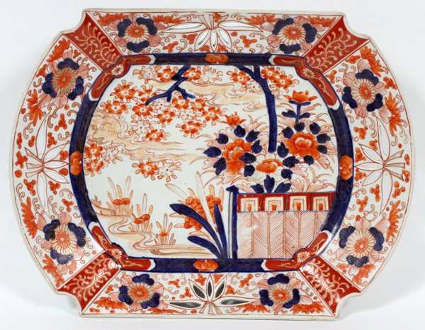 JAPANESE IMARI PORCELAIN PLATTER (1 of 2)