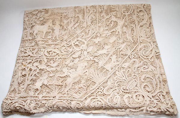 LACE OPENWORK TABLECLOTH (1 of 2)