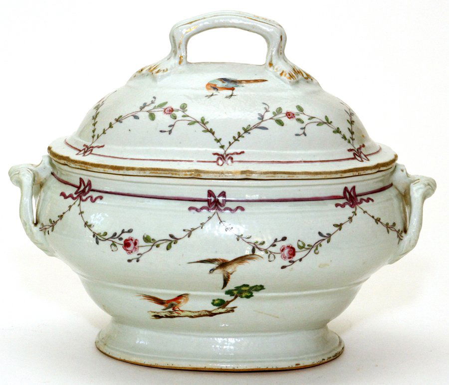 CHINESE EXPORT PORCELAIN COVERED TUREEN C. 1775 (1 of 5)