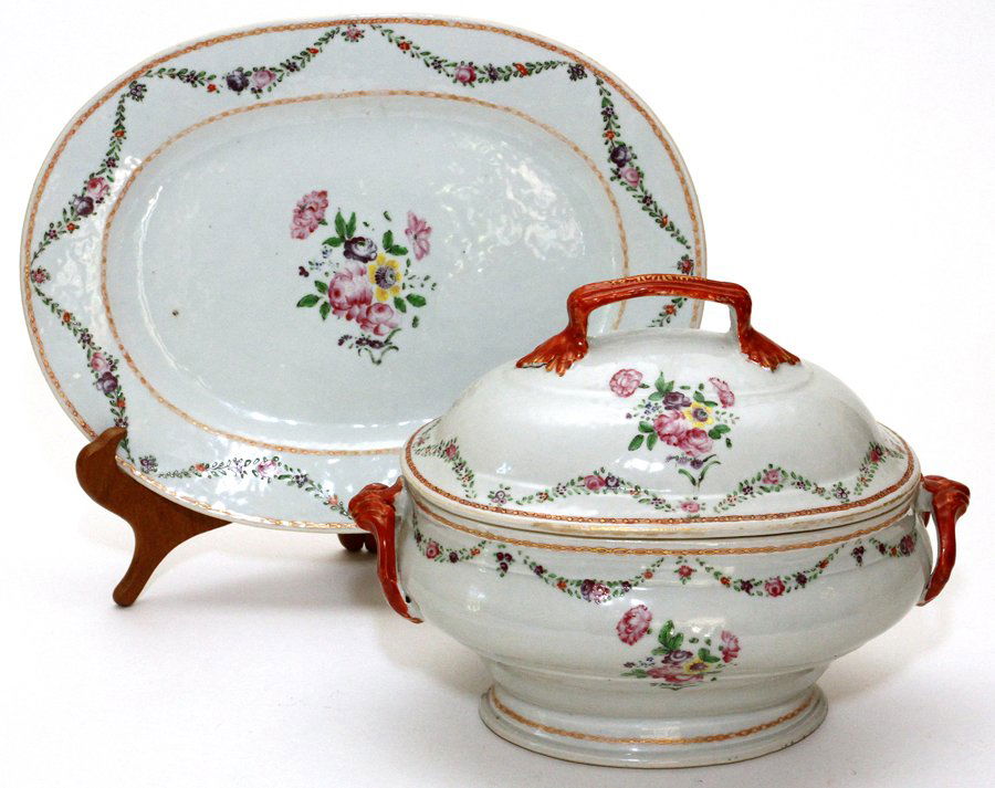 CHINESE EXPORT PORCELAIN COVERED TUREEN & PLATTER (1 of 9)