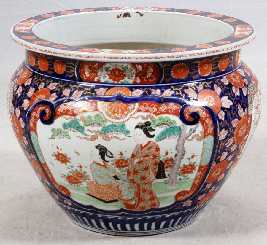 JAPANESE IMARI PORCELAIN JARDINIERE (1 of 3)