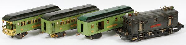 LIONEL PRE-WAR STANDARD GAUGE PASSENGER TRAIN (1 of 2)