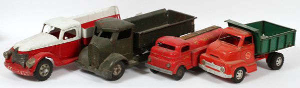BUDDY-L DUNWELL STRUCTO TOYS PRESSED METAL TRUCKS (1 of 3)