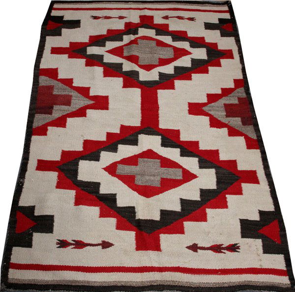 NAVAJO WOOL RUG (1 of 2)