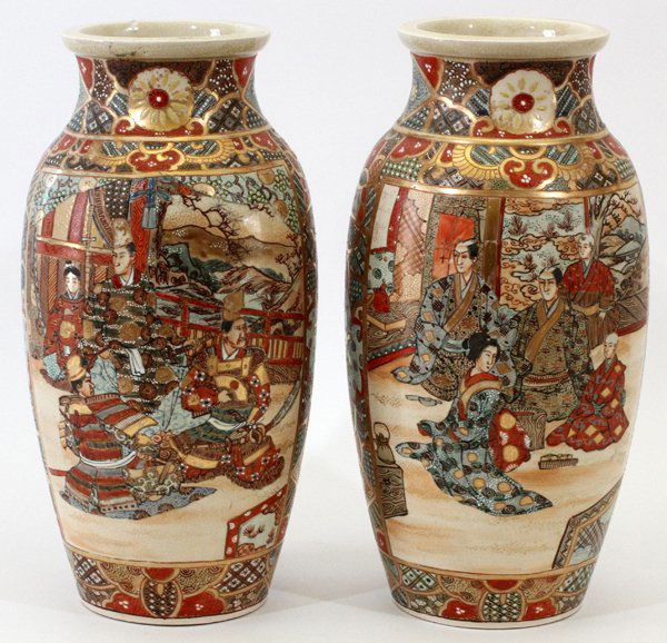 JAPANESE SATSUMA EARTHENWARE POTTERY VASES C. 1900 (1 of 3)