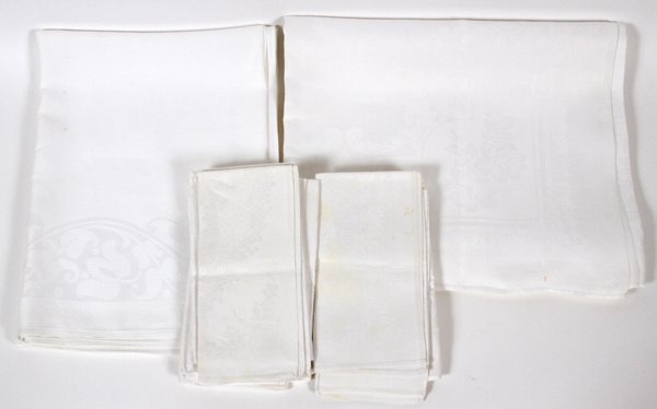 WHITE LINEN NAPKINS & TABLECLOTHS 20: WHITE LINEN NAPKINS & TABLECLOTHS, 20:Eighteen napkins, W 21" x 21", and two tablecloths.