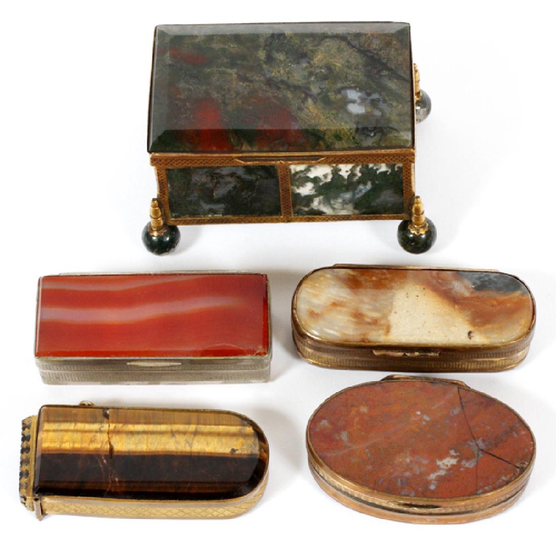 GROUP OF AGATE POCKET ACCESSORIES PROB. 19TH C.: GROUP OF AGATE POCKET ACCESSORIES, PROB. 19TH C., 5 ITEMS, H TO 1 7/8", L TO 3":Probably 19th century. Comprising: (1) ball-foot agate and gilt metal box, height 1 7/8", length 3"; (1) agate and gilt 