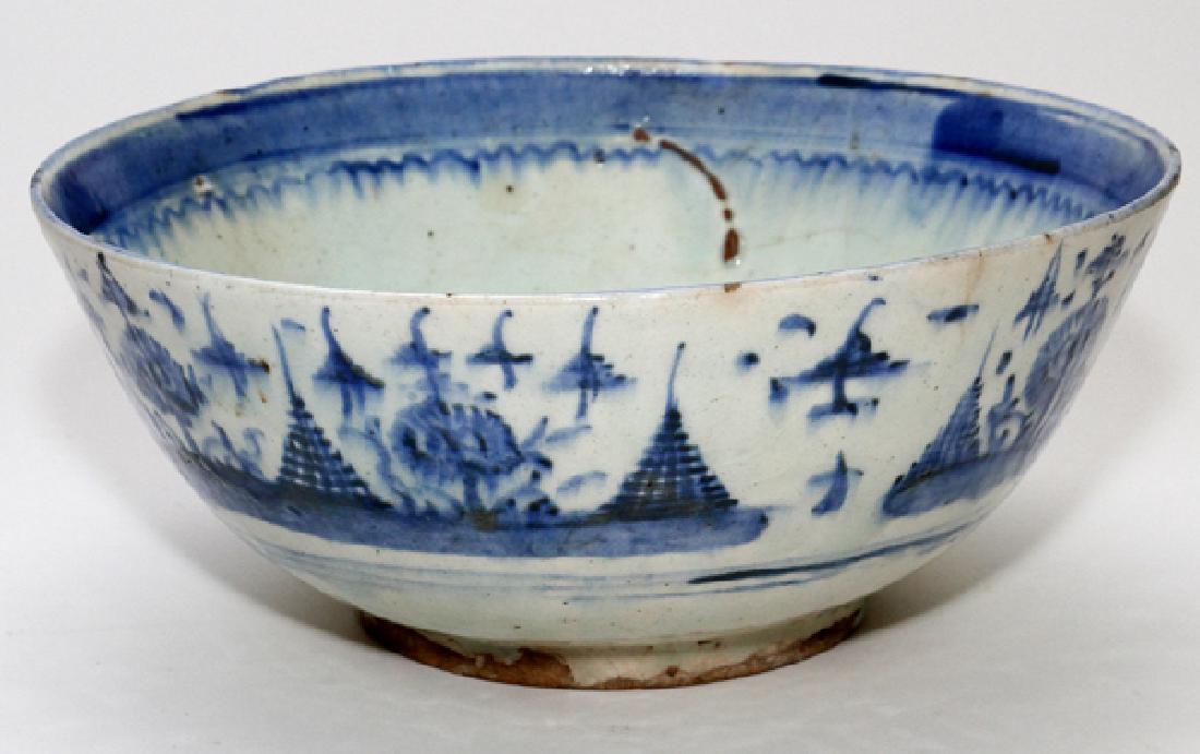 CHINESE CANTON BLUE AND WHITE PORCELAIN BOWL (1 of 3)