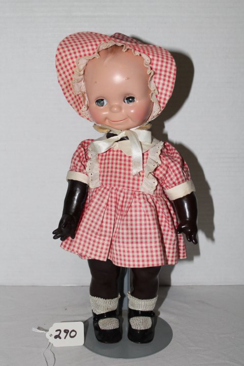 14" CAMEO SCOOTLES - BLUE GLASS SLEEP EYES. LATCH BODY: 14" CAMEO SCOOTLES - BLUE GLASS SLEEP EYES. LATCH BODY TURNED - BROWN - ORIGINAL CLOTHES AND SHOES. RARE DOLL - VERY GOOD CONDITION.