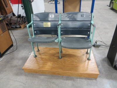 WRIGLEY STADIUM SEATS