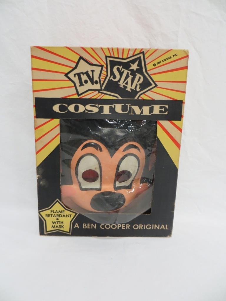 VINTAGE BEN COOPER ORIGINAL MASQUERADE COSTUME (1 of 7)