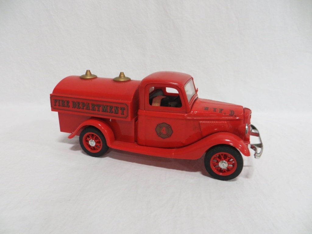BEAM'S PUMPERTANKER FIRE TRUCK DECANTER