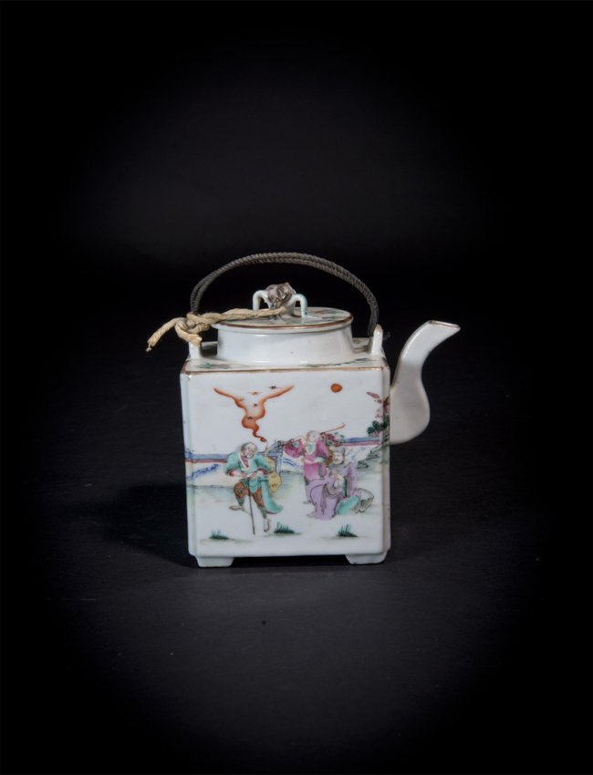 Famille-Rose Square Teapot Qing (1 of 6)