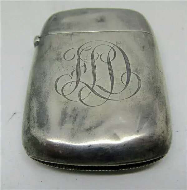 Vintage silver lighter: Very fine silver lighter
