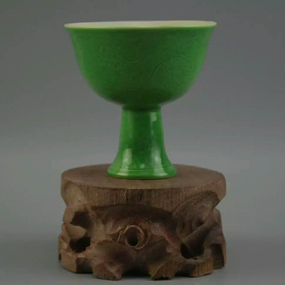 Ming dynasty style porcelain cup: Rare Chinese dragon porcelain cup H( 4) INCHESE