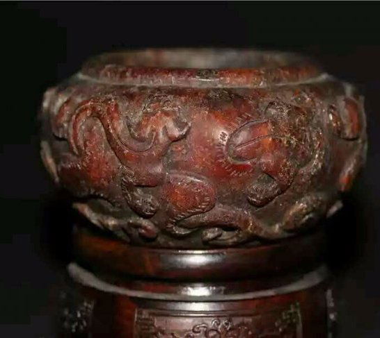 Chinese  carved  brush waher (1 of 2)