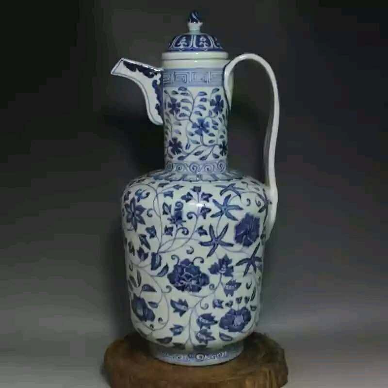 Chinese blue and white porcelain vase (1 of 3)