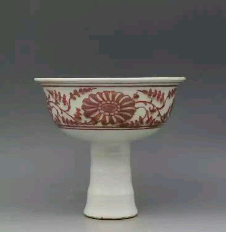 A rare Chinese red under glazed porcelain bowl (1 of 3)