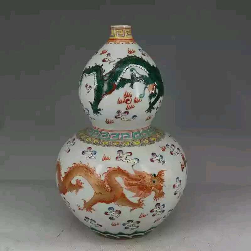 A Chinese famille rose porcelain dragon vase (1 of 5)