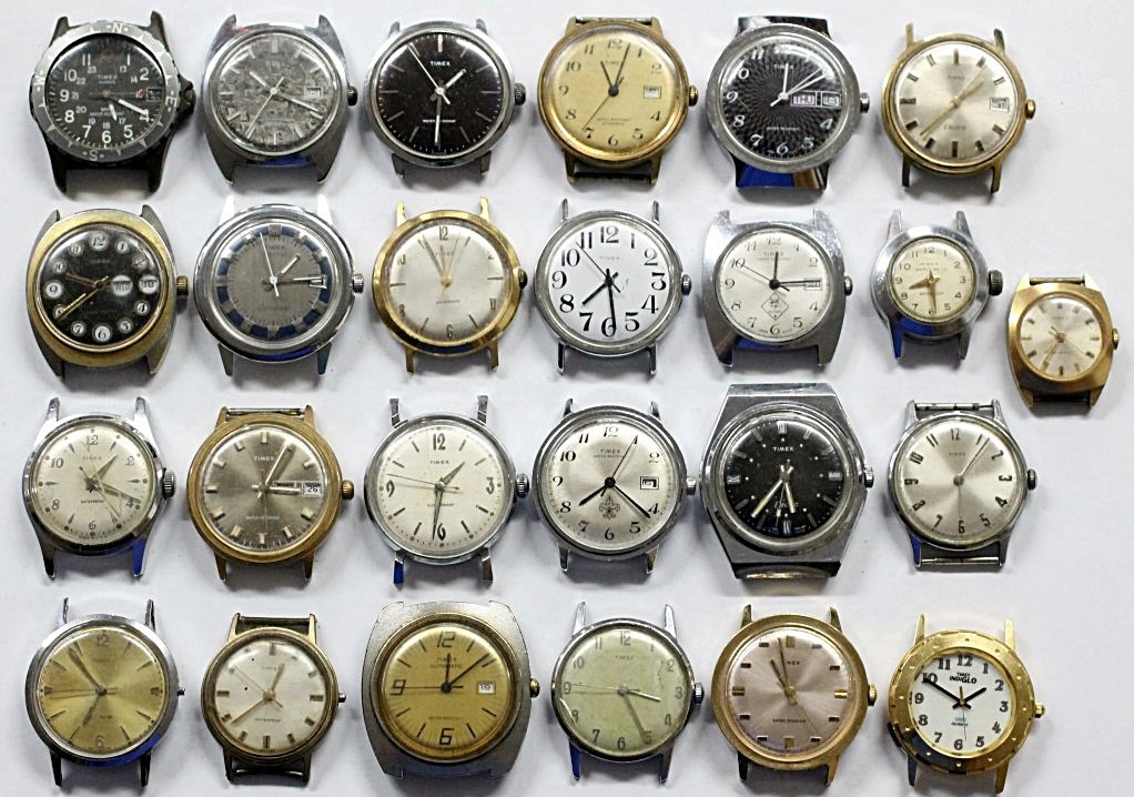 Vintage TIMEX Men's Automatic Hand Wind Quartz Watch: Men's Wrist Watch Lot Of 25 Timex. Some Are Running And Some Are Not. All Are Being Sold for Parts Or Repair. No Buyers Premium.