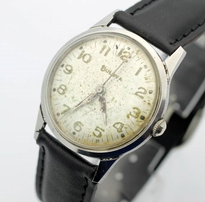Circa 1965 BULOVA Stainless Steel Men's Watch: Men's Stainless Steel 32mm BULOVA With LEather Strap. Circa 1965. Calibre 11ALC 17 Jewel Movement. Watch Is Currently In working Order. No Buyers Premium.