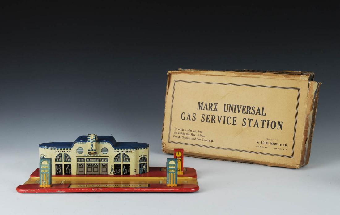 Boxed Marx Universal Gas Service Station (1 of 3)