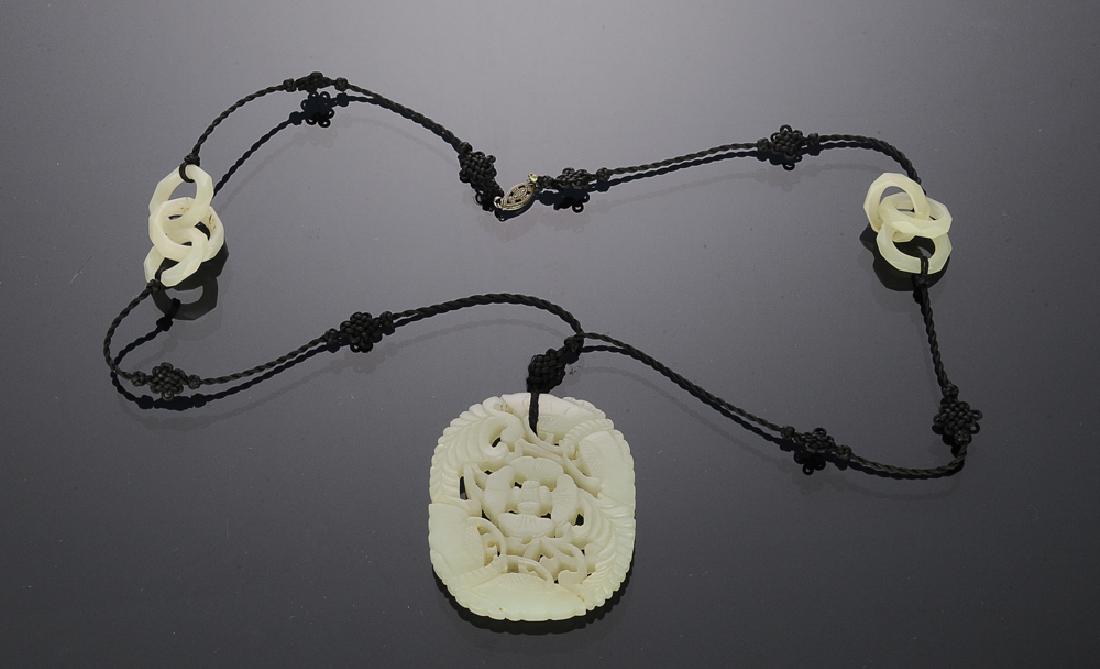 Chinese Necklace w/ White Jade Plaque, 19th C (1 of 5)