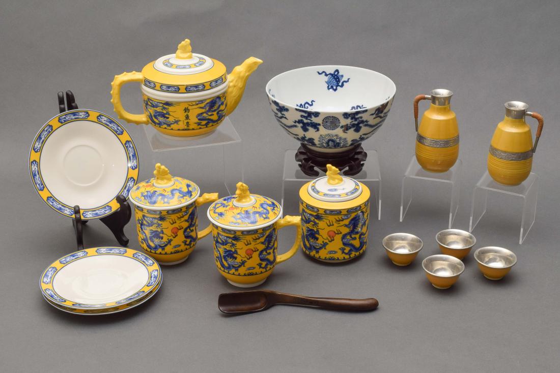 3 Boxed Asian Gift Sets (1 of 6)