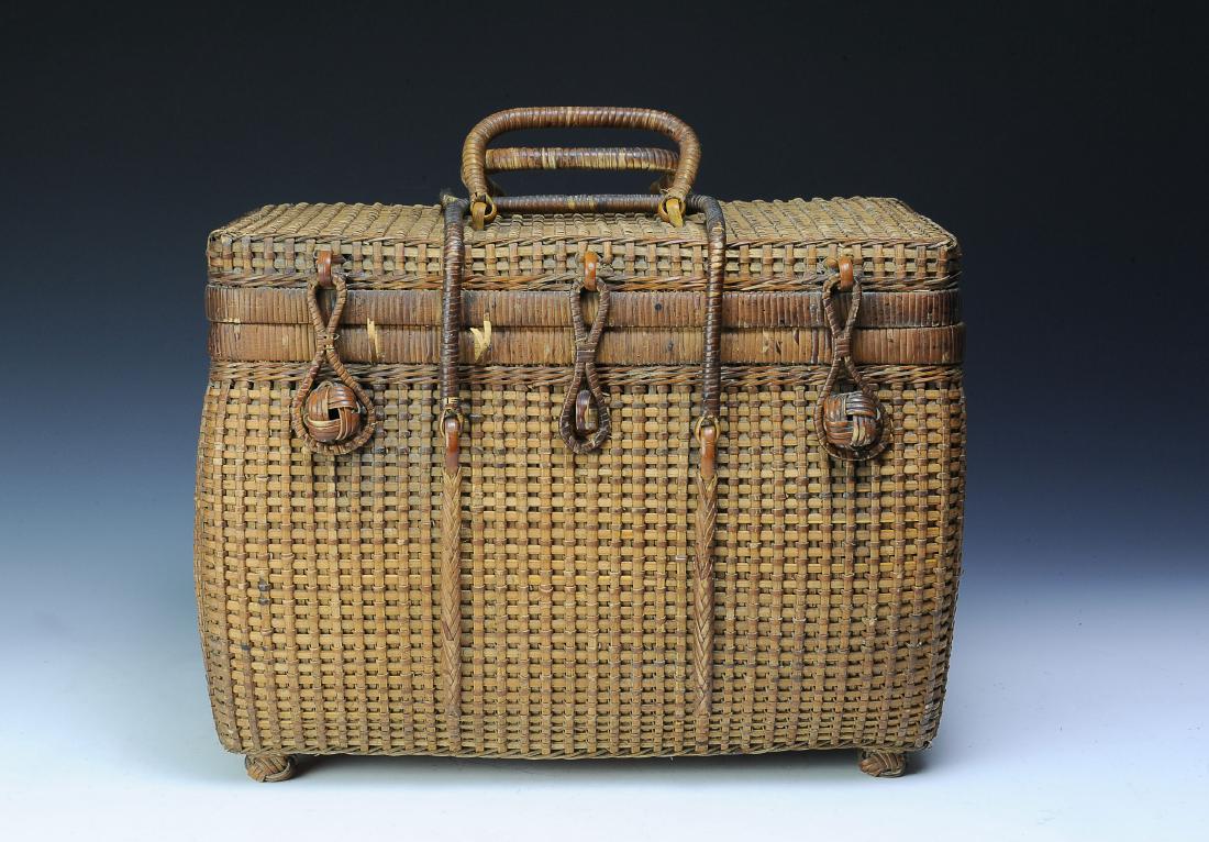Asian Handled Basket w/ Lid & Latches (1 of 1)
