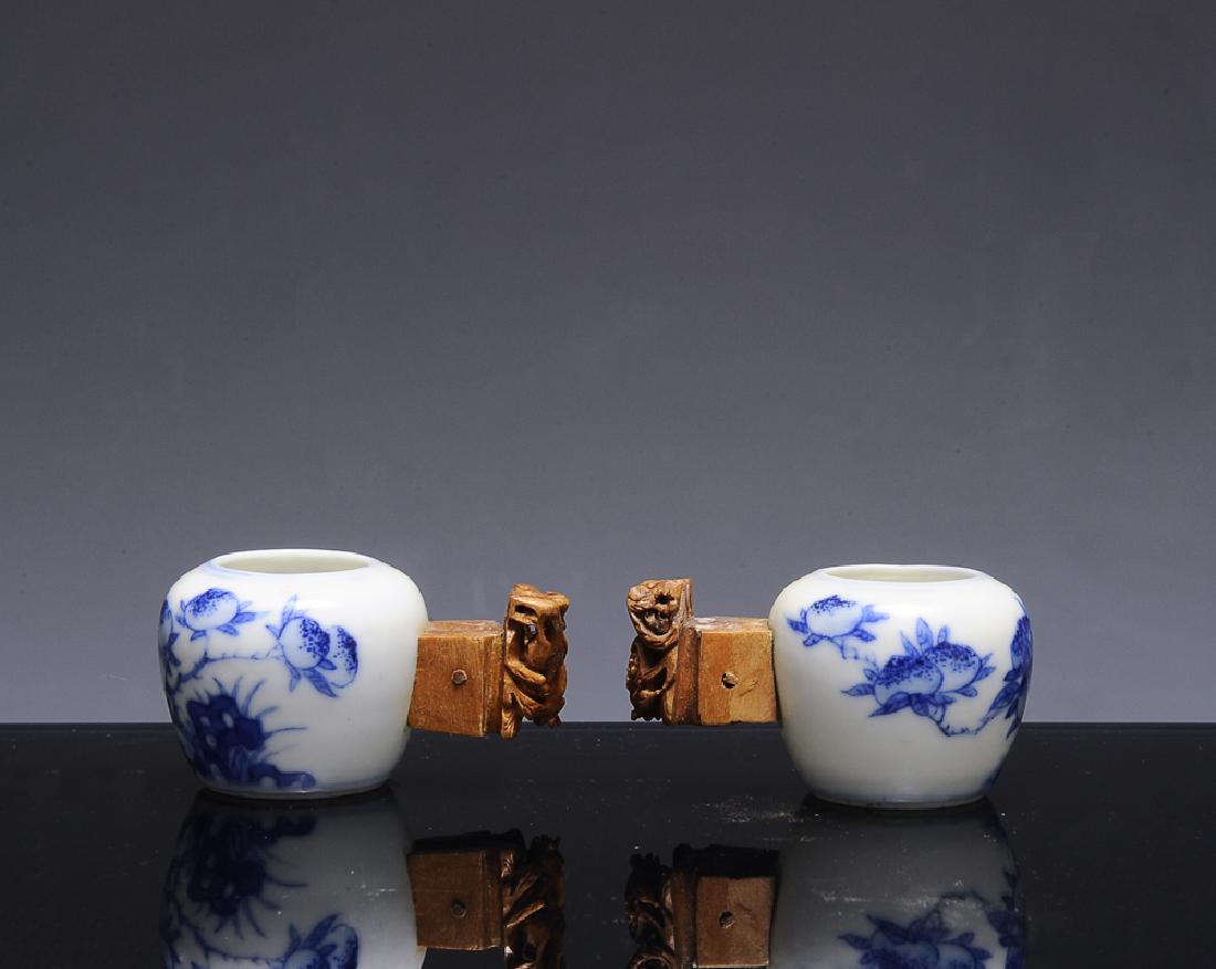 Pair of Blue & White Bird Feeders, 19th C (1 of 6)